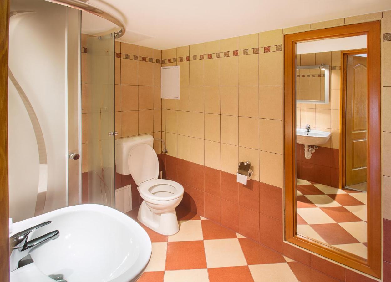Rubra Panzio Bed & Breakfast Vác Exterior foto