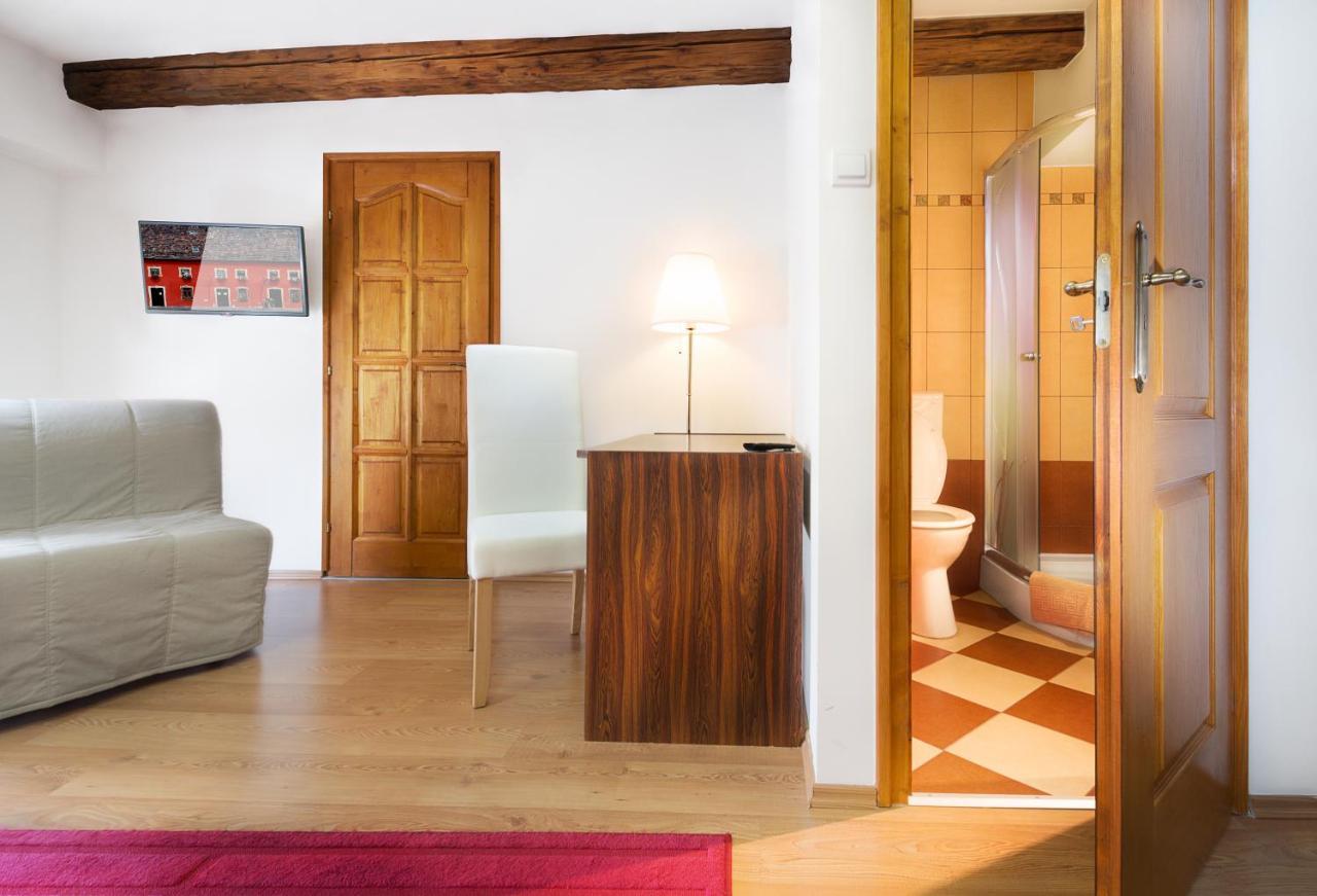 Rubra Panzio Bed & Breakfast Vác Exterior foto